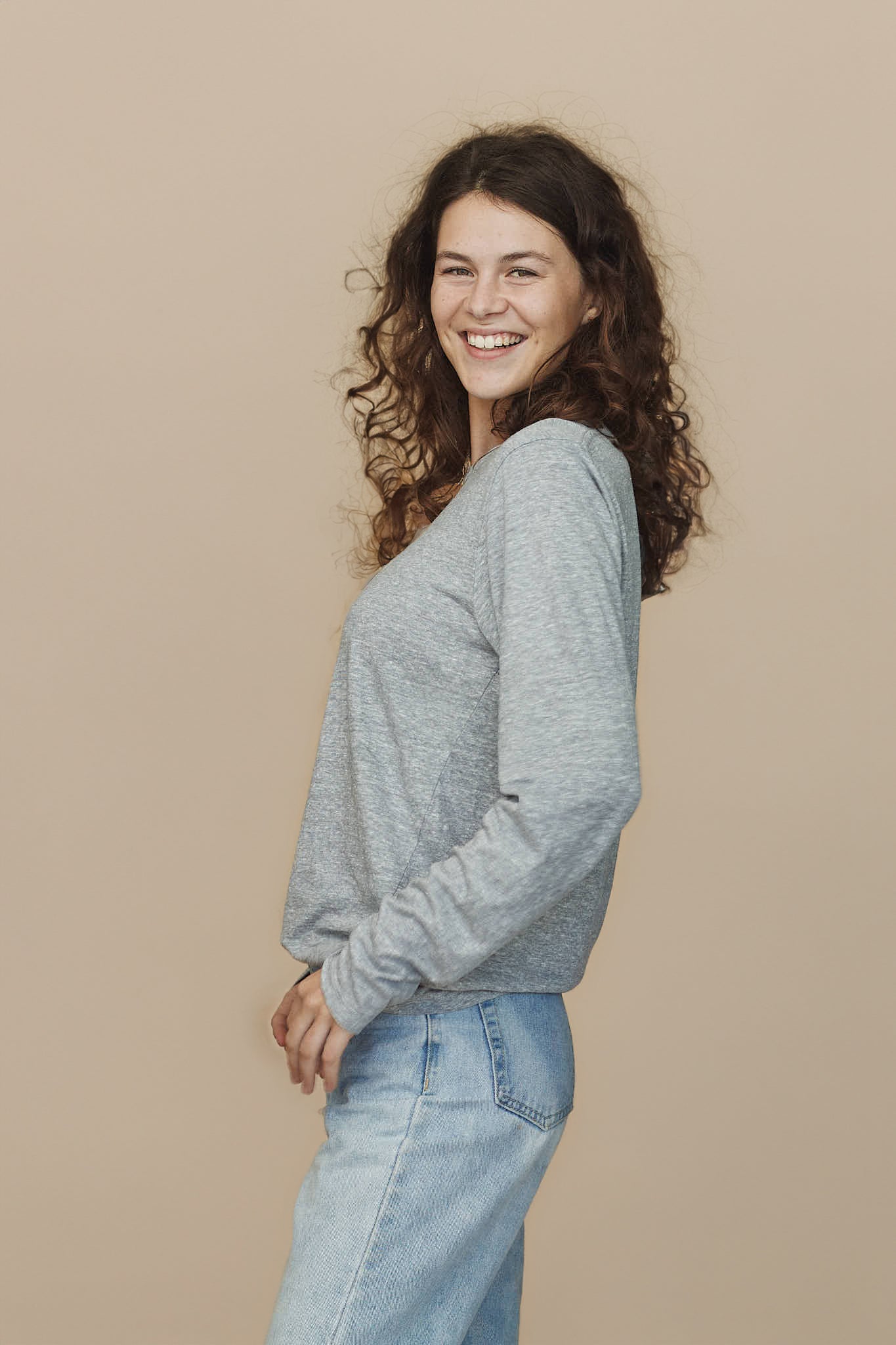 Heathered Encanto Long Sleeve Tee - Image 8