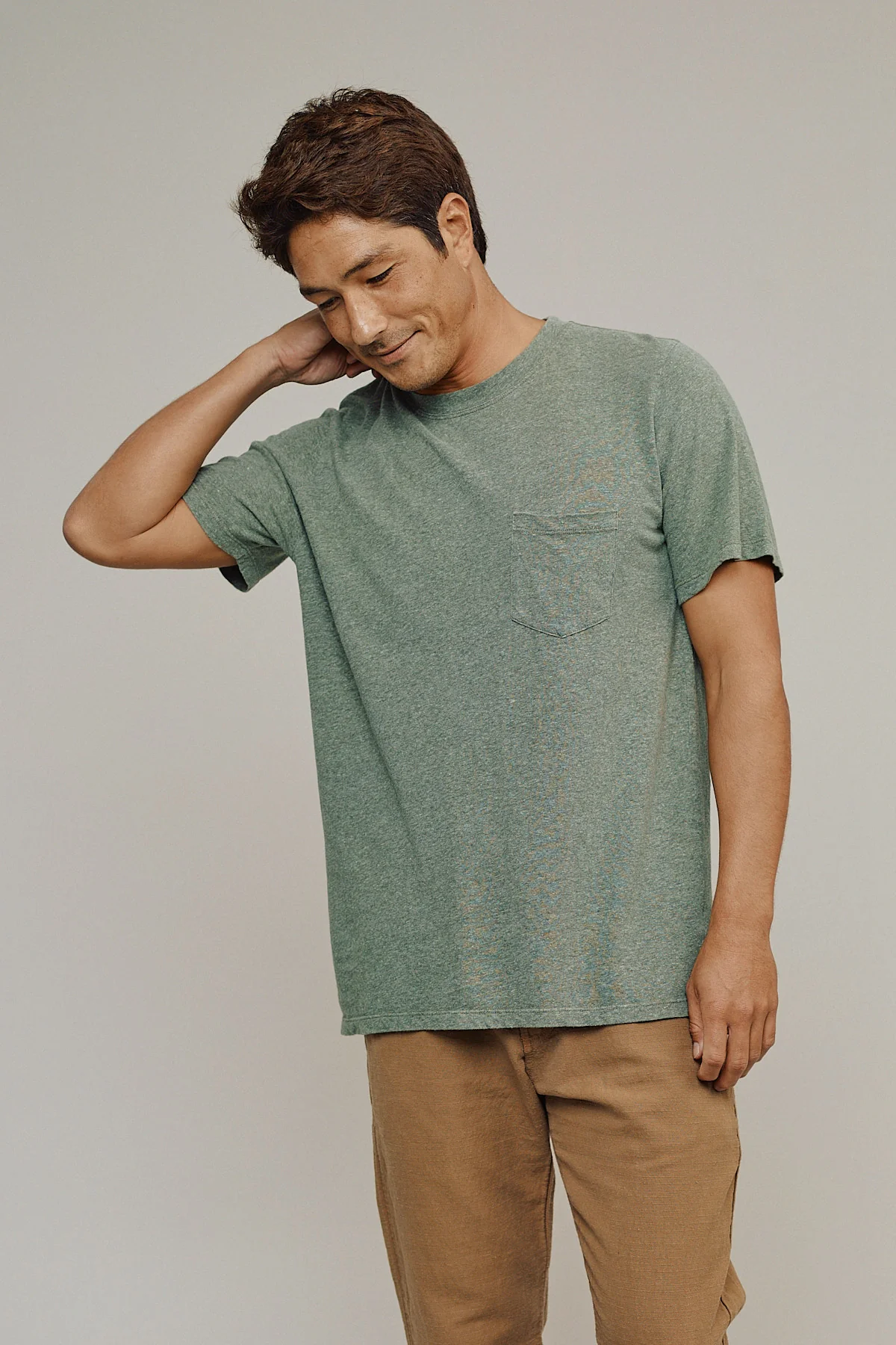 Heathered Jung Pocket Tee - Image 9