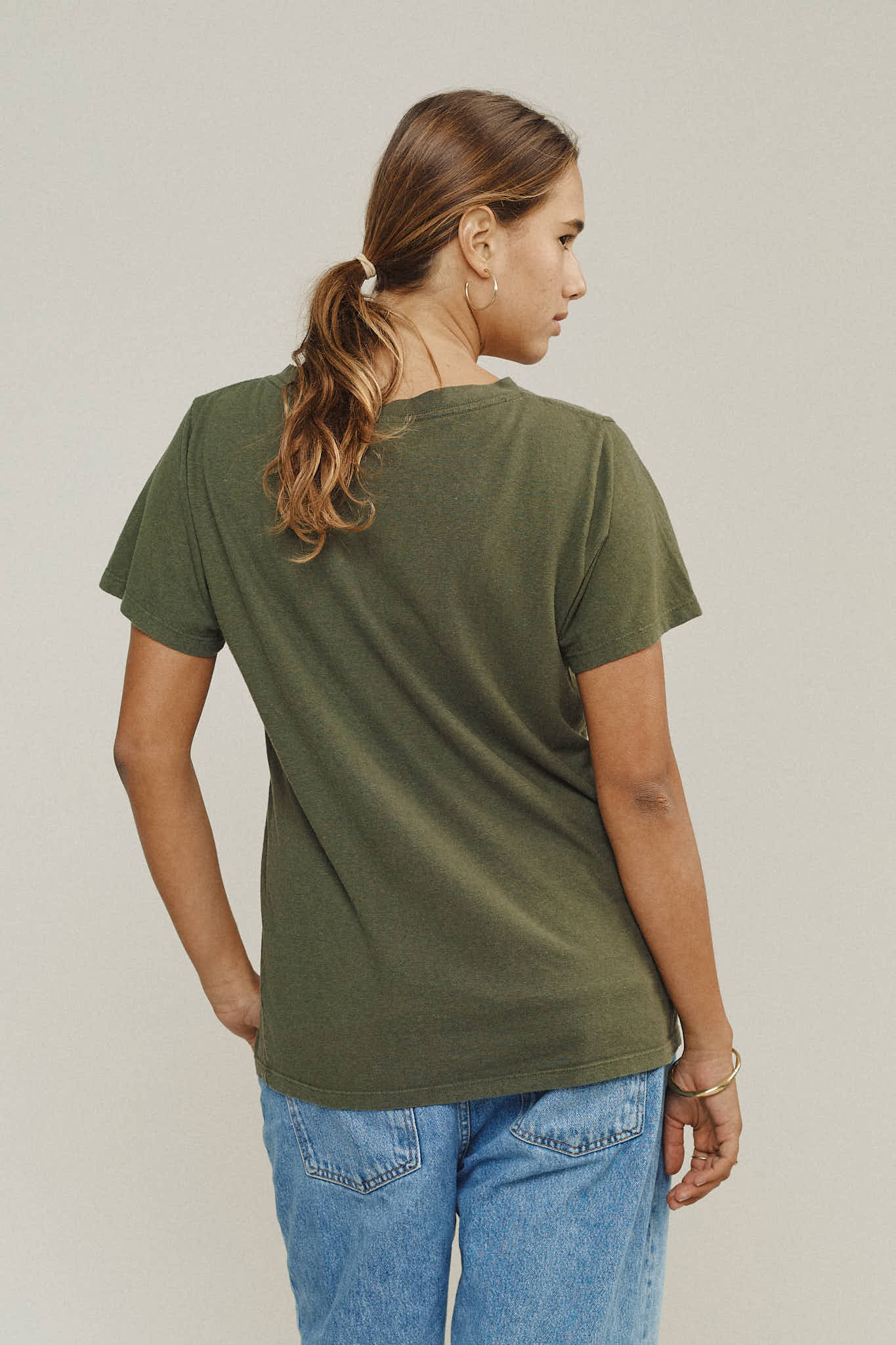 Paige V-neck - Image 4