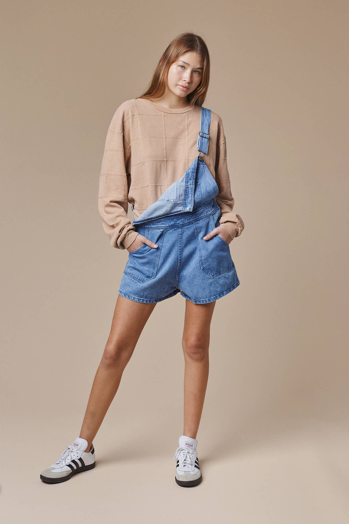 Alma Overall Denim Shorts - Image 4