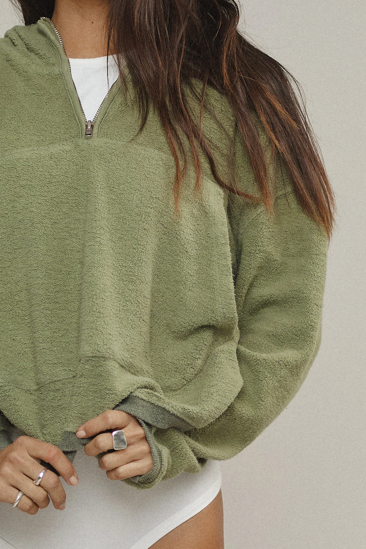 Heathered Osprey Cropped Sweatshirt - Image 4