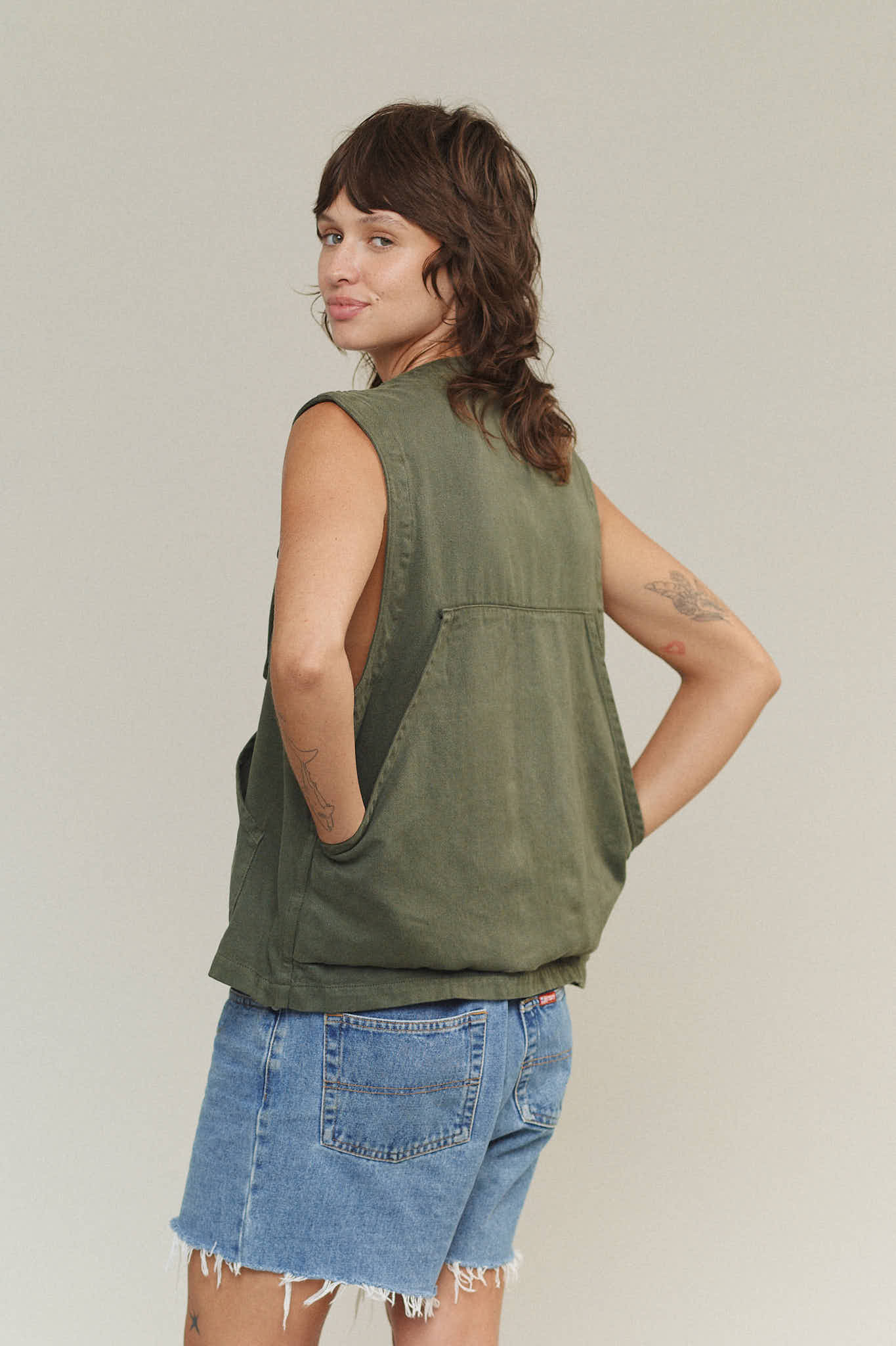 Falcon Vest - Image 5